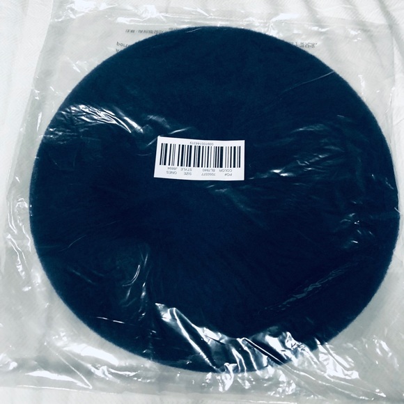 Madewell x Biltmore Wool Beret Hat - Picture 3 of 3